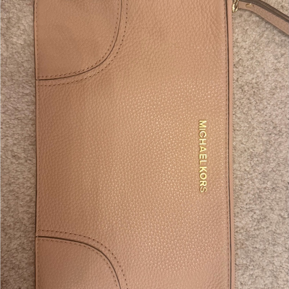 Michael Kors Pebbled Leather Wristlet in Blush Pink with Gold Logo